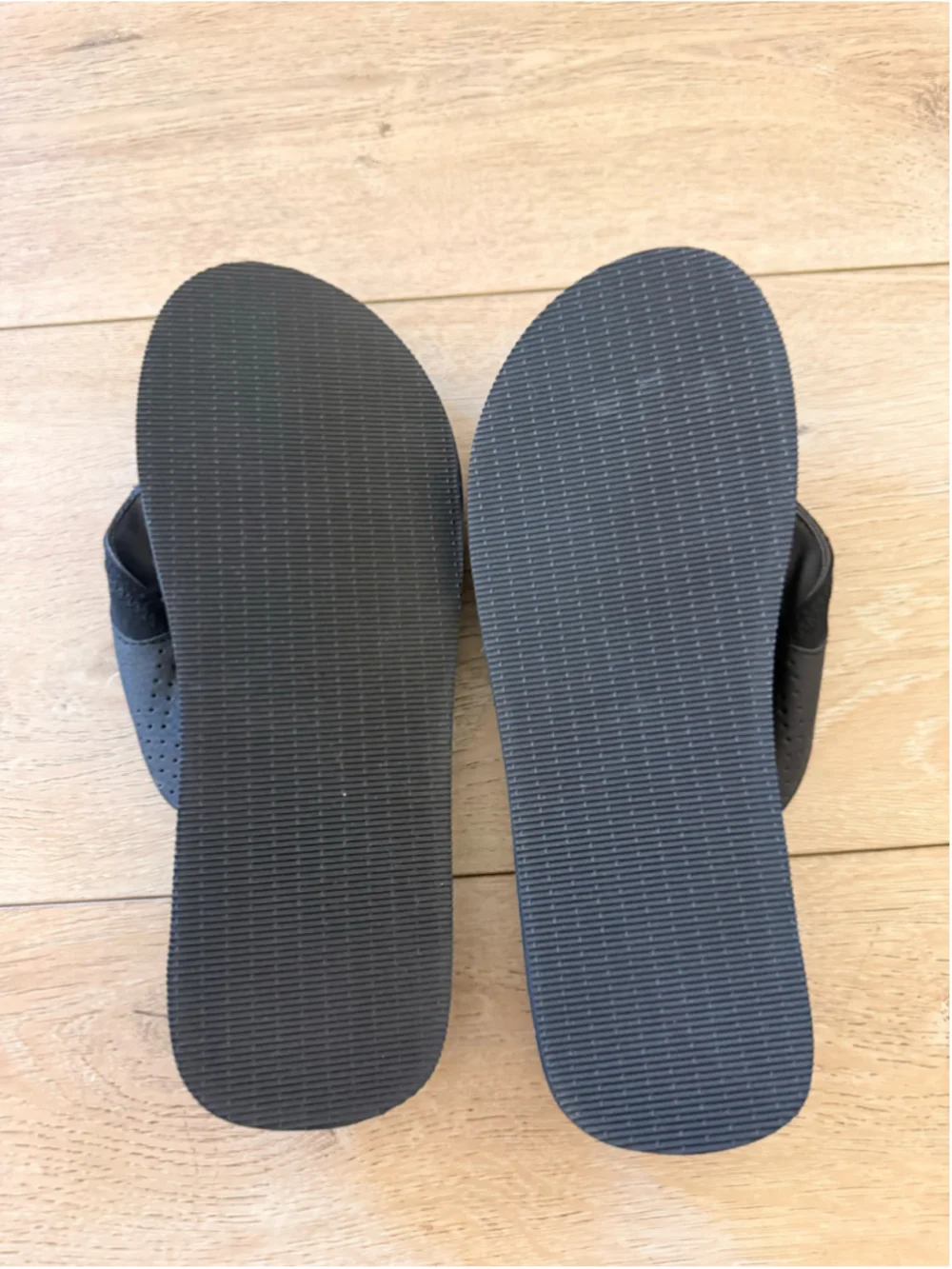 Men's Reef Flip-Flops Sandals Size 12 Black NO BOX